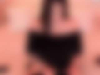 Live cam show with AbbyHertsson - Bedroom Brown Hair on xDating