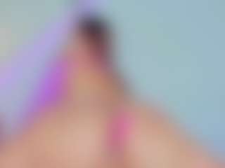 Live cam show with CherryBlossom - Latina Petite on CamwithHer | colombia
