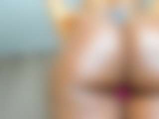 Live cam show with GENESISSANDOVAL - Mature on iamadamtest123.com
