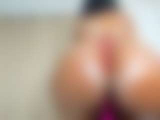 GENESISSANDOVAL's Live Sex Cam Show