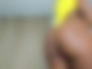 Live cam show with GENESISSANDOVAL - Mature on Soda Cam