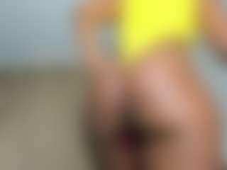 Live cam show with GENESISSANDOVAL - Middle Aged on fapnchat