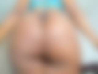 GENESISSANDOVAL's Live Sex Cam Show