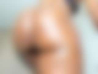 Live cam show with GENESISSANDOVAL - Body Massage on Camsoda