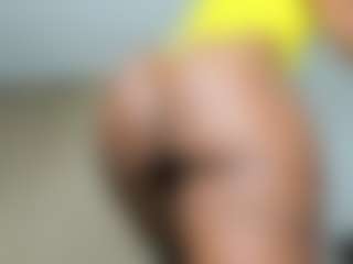 Live cam show with GENESISSANDOVAL - Lush Mature on https://playwithruby.com