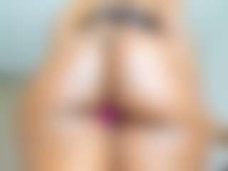 Live cam show with GENESISSANDOVAL - Tease Mature on Camsoda