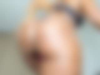 Show en direct avec GENESISSANDOVAL - Bedroom Mature sur Camsoda