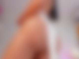 MiaShichell's Live Sex Cam Show