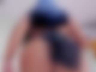 MiaShichell's Live Sex Cam Show