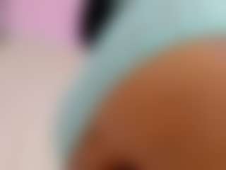 MiaShichell's Live Sex Cam Show