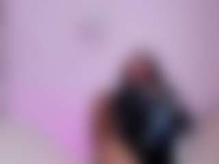 MiaShichell's Live Sex Cam Show