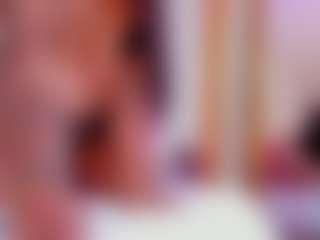 Live cam show with MiaShichell - Nipple Piercings on Streamer API
