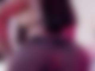Show de câmera ao vivo com MiaShichell - Nipple Piercings no Camsoda