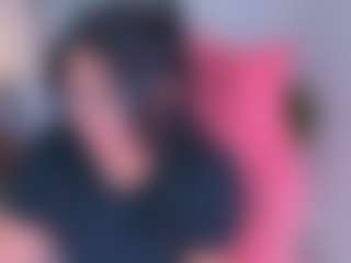 Live cam show with Ashleey18 - Kinky on Latina Girls