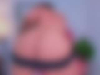 Ashleey18's Live Sex Cam Show