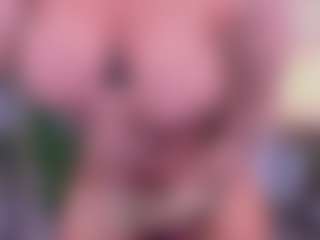 Live cam show with Ashleey18 - Glasses on Gym Cam Girls