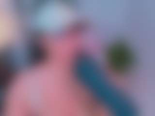 Live cam show with Ashleey18 - Camel Toe on camwithhim.com