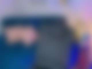 Live cam show with Ashleey18 - Glasses on Camsoda