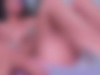 Live cam show with Ashleey18 - HD on Camsoda