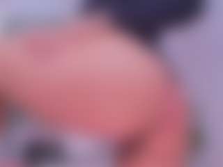 Ashleey18's Live Sex Cam Show