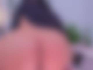 Ashleey18's Live Sex Cam Show