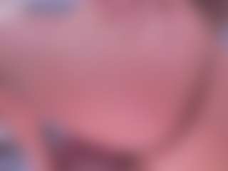 Live cam show with Ashleey18 - Muscle on slutload