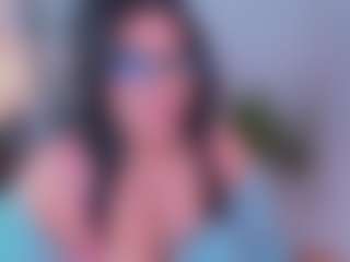 Live cam show with Ashleey18 - Muscle on CamwithHer