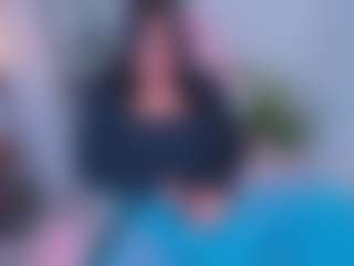 Live cam show with Ashleey18 - Bedroom on Camsoda