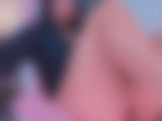Ashleey18's Live Sex Cam Show