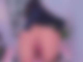 Ashleey18's Live Sex Cam Show