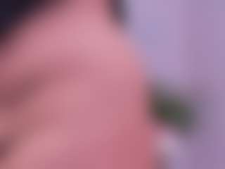 Ashleey18's Live Sex Cam Show