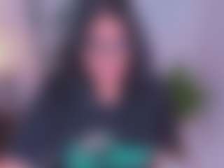 Live cam show with Ashleey18 - Glasses on madthumbs