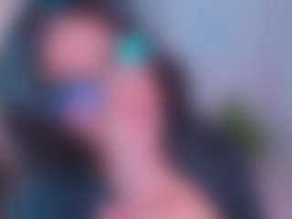 Live cam show with Ashleey18 - Glasses on CamwithHer