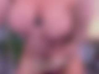 Live cam show with Ashleey18 - Glasses on Camsoda