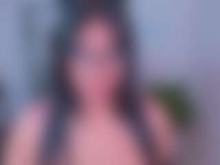 Live cam show with Ashleey18 - Glasses on Streamer API