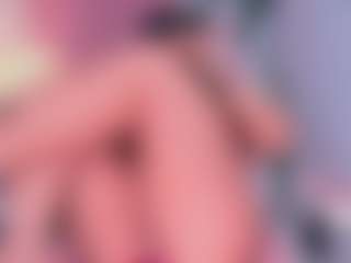 Ashleey18's Live Sex Cam Show