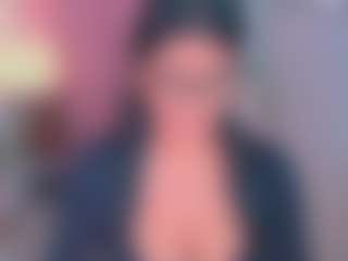 Ashleey18's Live Sex Cam Show