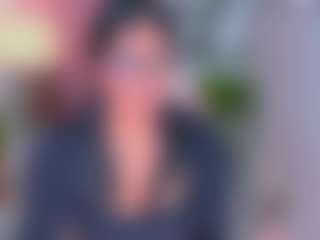 Ashleey18's Live Sex Cam Show