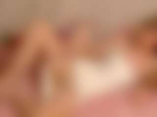 Live cam show with mellowditz - Tease on Camsoda