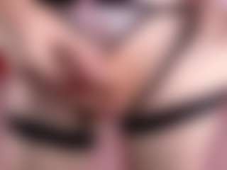 Live cam show with mellowditz - Tease on eurowanks.com