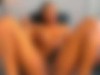 Live cam show with NATALIE-PARKER - Hairy Pussy Teen (18+) on Uber Horny