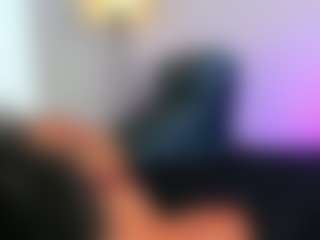 Live cam show with NATALIE-PARKER - Ebony Petite on Dare Cams