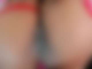 Live cam show with NATALIE-PARKER - Athletic Ebony on Camsoda