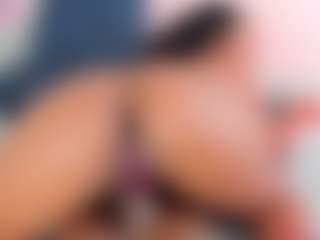 Live cam show with NATALIE-PARKER - Petite Young Adult on Camversity