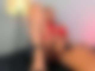 Live cam show with NATALIE-PARKER - Gamer Athletic on SmokeAndPoke
