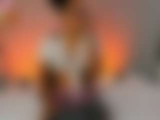 Live cam show with NATALIE-PARKER - Ebony Petite on Camsoda | colombia