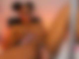Live cam show with NATALIE-PARKER - Black College on Camsoda | colombia