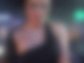 Live cam show with Alessa Goreng - Ass Clapping on liverealitysex.com