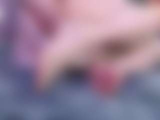 Live cam show with Alessa Goreng - Pornstar Cosplay on Hubzter Live