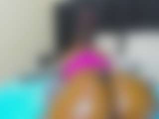 Live cam show with Cutie-bootie - Shaved Pussy on fuklive.com